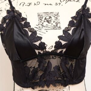 NWT Victoria's Secret Black Unlined Embroidered long line lace Bralette sheer